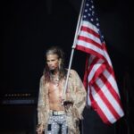Steven Tyler Instagram – TO QUOTE ONE OF MY FAVS… TONI MORRISON “THE FUNCTION OF FREEDOM IS TO FREE SOMEONE ELSE”… INDEPENDENCE ISN’T SOMETHING WE GET… IT’S SOMETHING WE DO. AND THAT MEANS WE ALL NEED TO PUT ON OUR BIG KID PANTS AND #WEARADAMNMASK #HAPPY4THOFJULY
 📷 @katbenzova_rockphoto
