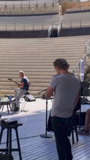 Sting Instagram - #Repost @trudiestyler
・・・
Soundcheck 🎸🎶 
Roman Theatre of Orange
Provence-Côte’d Azur