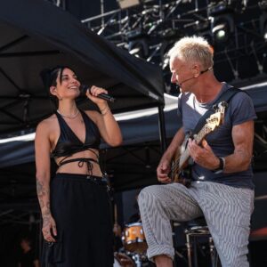 Sting Instagram - #soundcheck “For Her Love” (“Amore”) #roma #Repost @giordanaangi
・・・
Casa con @theofficialsting e il soundchek per stasera. L’infinità gratitudine e l’eterno amore per la musica che non vuole indietro niente. Ci vediamo dopo…