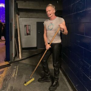 Sting Instagram - Just tidying up a bit before jumping on stage at @rogersarena #vancouver #mysongstour 📷: @jmgca