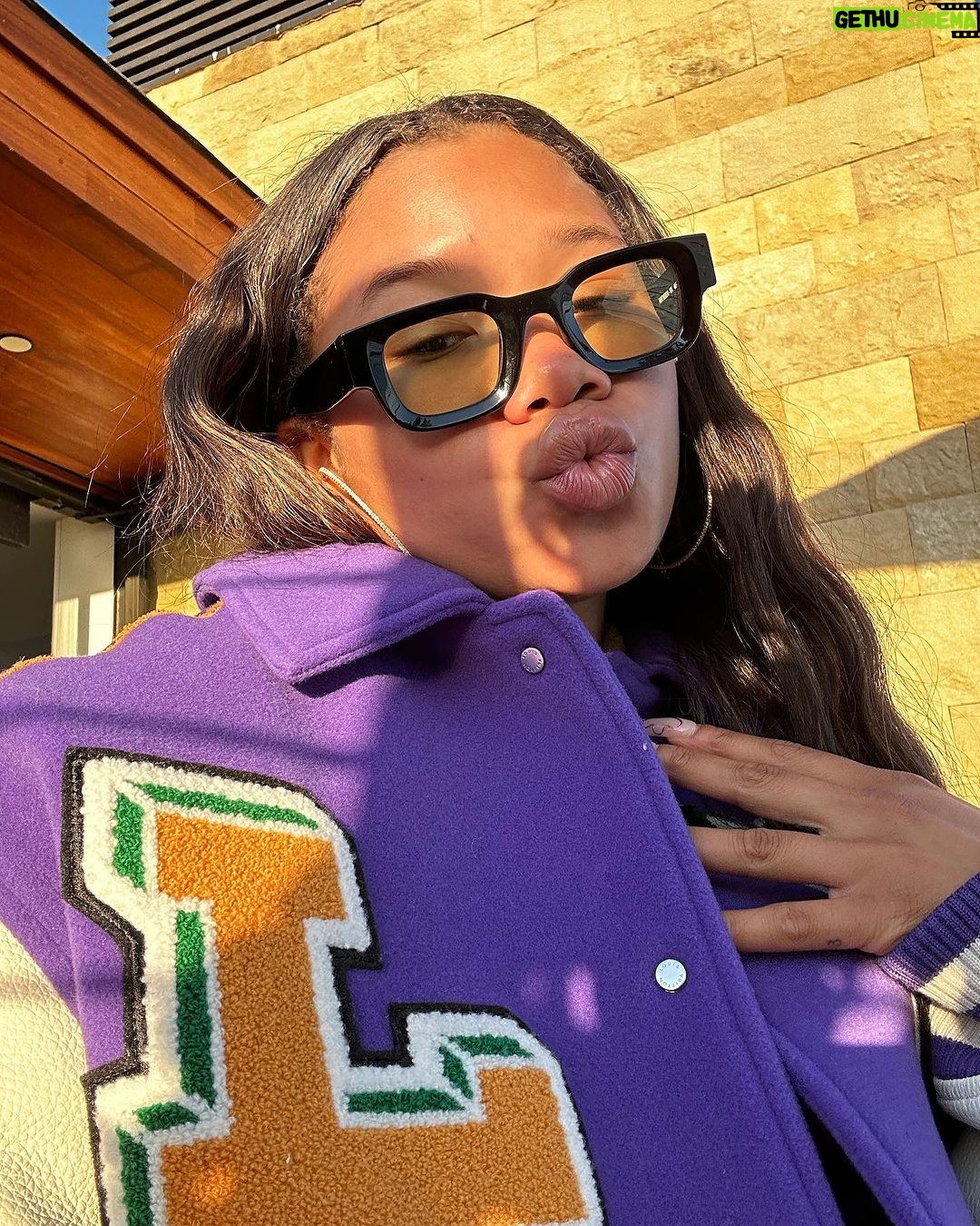 Storm Reid Instagram - ain’t cut from the same cloth they paper ⚠️
