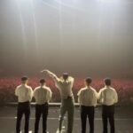 Stromae Instagram - De retour à la maison pour 3 soirs. Merci Bruxelles ❤️ — Back home for 3 nights. Thank you Brussels ❤️ 1/3 ✅ Bruxelles, Belgium