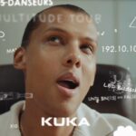 Stromae Instagram - Certains artistes ont des danseurs sur scène, moi c’est des robots. Rendez-vous sur YouTube pour découvrir en vidéo le partenariat entre @mosaert et @kukaglobal pour ma tournée Vidéo complète sur Youtube __ Some artists have dancers on stage, I have robots. Go to YouTube to discover the full video of the partnership between @mosaert and @kukaglobal for my tour Watch full video on YouTube #KUKA #MultitudeTour Directed by @cyp.de