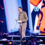 Stromae Instagram - Waouw, merci @de_mias pour ces 3 nouveaux prix! 20 en tout, het is een beetje te veel! — Wow, thanks de Mia's for these 3 new prizes! 20 in total, that’s a lot!