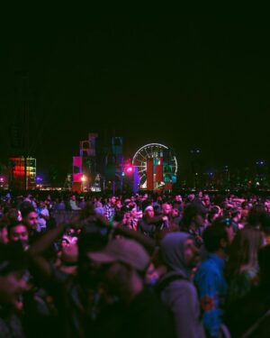 Stromae Instagram - On my way to Coachella, see you again tomorrow on the Outdoor Theatre stage 

—

En route vers Coachella, on se revoit demain sur la Outdoor Theatre stage 

📷 @lydie.bonhomme