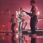 Stromae Instagram - Thank you Amsterdam ❤️ What an incredible last premiere show! __ Nogmaals bedankt Amsterdam ❤️ Wat een geweldige afsluiting van deze 3 premières! __ Merci encore Amsterdam ❤️ Quelle belle clôture de ces 3 avant-premières ! #PremiereMultitudeTour 📸: @lydie.bonhomme
