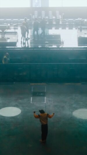 Stromae Instagram - Le célibat me fait souffrir de solitude, 
La vie de couple me fait souffrir de lassitude. 

—

Celibacy hurts me with loneliness,
Relationships hurt me with weariness.

#lasolassitude