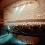 Stromae Instagram - These 10 days on the West coast were amazing 🤩 See you soon on the East side! — Ces 10 jours sur la côte ouest étaient magiques 🤩 on se revoit très vite du côté est ! #MultitudeTour #NorthAmerica Shrine Auditorium & Expo Hall