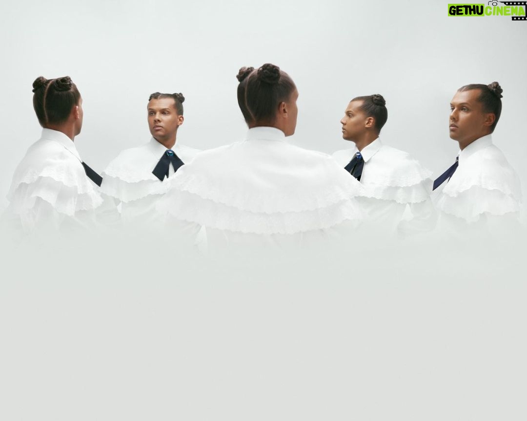 Stromae Instagram - "Multitude" fête son 1er anniversaire aujourd'hui 😱 Merci pour tous vos retours positifs, votre soutien, votre présence sur cette nouvelle tournée, sans vous on en serait pas là 🫶 -- "Multitude" celebrates its 1st birthday today 😱 Thank you for all your positive feedbacks, your unfailing support, your presence on this new tour. Without you, we would not be here 🫶 📷 @michaelferire