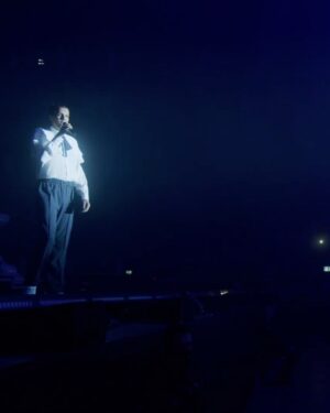 Stromae Instagram - L’année 2022 fût intense et remplie de moments incroyables 💥

Retour sur les 10 évènements qui m'ont marqué : 
1. Performance de L’enfer au JT de TF1
2. Préparation du live et les 3 avant-premières
3. Coachella 
4. Met Gala
5. Tournage du clip Mon amour
6. La tournée des festivals 
7. 2 concerts sold out au Madison Square Garden
8. 4 concerts sold out au Centre Bell 
9. Des dizaines d’interviews en Europe et aux US
10. Le Late Show de Stephen Colbert

Merci à vous, qui m’avez suivi et soutenu durant cette année. Ca promet pour 2023, j’ai hâte de vivre la suite de l’aventure Multitude 🫶🏽 

— 

The year 2022 was intense and filled with incredible moments 💥

A look back on 10 major events : 
1. Performance of L'enfer at the TF1 TV news
2. Preparation of the live show and the 3 premiere shows
3. Coachella 
4. Met Gala
5. Shooting of the music video Mon amour
6. The EU festival tour 
7. 2 concerts sold out at Madison Square Garden
8. 4 concerts sold out at the Bell Center 
9. Dozens of interviews in Europe and the US
10. The Late Show of Stephen Colbert

Thanks to you, who followed and supported me during this year. I can't wait to be in 2023 and live the continuation of the Multitude adventure 🫶🏽