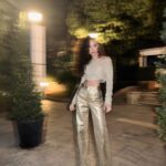 Su Burcu Yazgı Coşkun Instagram - gold✨⭐️🥂