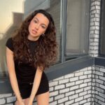 Su Burcu Yazgı Coşkun Instagram –