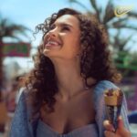 Su Burcu Yazgı Coşkun Instagram – Cornetto Aşk yıldızı ile bu yaz gökteki aşk yıldızımız parlayacak..
Çok severek yer aldığımız kampanyamızın reklam filmine hazır olun ⭐️

İlk adımı sen at, aşkta yıldızın parlasın💙
@cornettotr #askyildizim