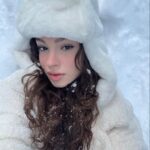 Su Burcu Yazgı Coşkun Instagram – bbbir suruu kar fotiki☃️☃️