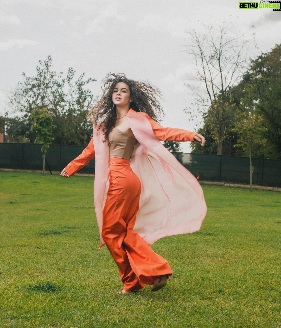 Su Burcu Yazgı Coşkun Instagram - 🍁