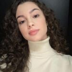 Su Burcu Yazgı Coşkun Instagram –