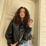 Su Burcu Yazgı Coşkun Instagram -