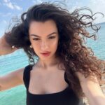Su Burcu Yazgı Coşkun Instagram -