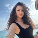 Su Burcu Yazgı Coşkun Instagram -