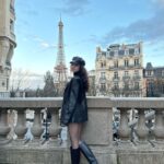 Su Burcu Yazgı Coşkun Instagram - Paris 🖤 Paris, France