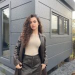 Su Burcu Yazgı Coşkun Instagram – 🤎