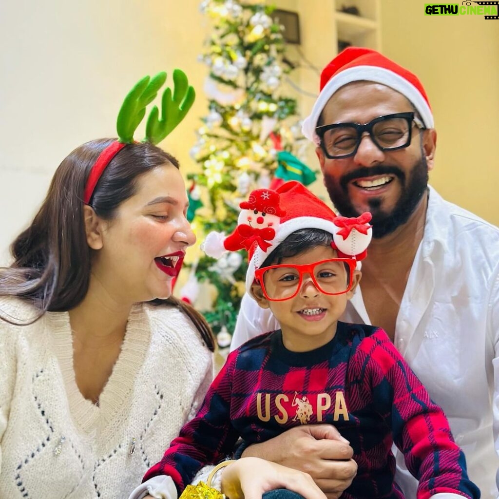 Subhashree Ganguly Instagram - Merry Christmas 🌲❤️