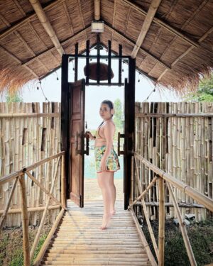 Sudarat Butrprom Instagram - พยายามหาแคปชั่นเด็ด แต่ลืมไปว่าตัวเองเด็ดกว่า

🐬🐬🐬🐬🐬🐬🐬🐬🐬🐬🐬🐬🐬🐬🐬🐬
#ใหญ่ไปหมด