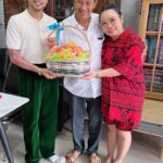 Sudarat Butrprom Instagram - กราบสวัสดี อ.รักษ์ ศรีเกตุ ที่เอ็นดูหนูและพี่บูบู้นะคะ 🙏🏻 #อ.รักษ์ศรีเกตุ #รักษ์ศรีเกตุ แฟนพันธุ์แท้พระพุทธรูป2006