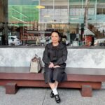 Sudarat Butrprom Instagram - คนเรามีความรักหลายรูปแบบ แล้วแต่หัวใจจะกำหนด แต่ความรักที่บริสุทธิ์ไร้ผลประโยชน์ไร้การเรียกร้องใดๆ ความรักที่ใช้ใจนำทาง รักจากความรู้สึกที่มันจะรักจริงๆ จงรักษาความรักแบบนี้ ให้ยาวนานที่สุดเท่าที่จะนานได้ คนบางคนมีความรักที่ง่ายได้จากคนรอบตัวมากมายต่างก็หยิบยืนให้แบบอัลลิมิต จนบางครั้ง ฉาบฉวยและเคยตัว จนวันนึง ทำให้เคยชินกับการได้รับ รวมถึงไม่คิดจะให้ใครแบบเริ่มต้นก่อน รับจนเคยหัวใจ และแล้ว สุดท้ายอาจจะรักษามันไว้ไม่ได้ดี และความรักที่ดี อย่าทดสอบ อย่าลองใจ อย่าเรียกร้อง อย่าเปรียบเทียบ ความรักที่ดี จงรักที่เค้าเป็นเค้า รักที่เรารักเค้า รักที่เค้ารักเรา แล้วความรัก จะสวยงาม และ ยาวนาน วันนี้ เป็นวันที่ ทำให้รู้ตัวเอง มีคนรักเรามากขนาดนี้ จริงๆ และ เค้าทำให้เราก็รักเค้ามากเช่นกัน ขอบคุณ นะ 🐋🐳🩵 #จงรักกันแสดงความรักต่อกันในวันที่มีชีวิตอยู่
