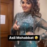 Sugandha Mishra Instagram – #phone #lol #funnyvideos #comedyreels #love #relationshipgoals #trending