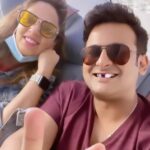 Sugandha Mishra Instagram – Trust me ..Love is Everything 🤕❤️❤️❤️ 🙏🙏
.
.
#married #life #sanketbhosle #drsanketbhosale #sugandhamishra #lol #jokes #funnyvideos #funnyreels #reels