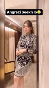 Sugandha Mishra Instagram - #angrezi #english #dogs #lol #omg #trending #trendingreels #sugandha #hat Mumbai, Maharashtra