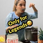 Sugandha Mishra Instagram – Namak Swaad Anusaar 🤣 Tag 🏷 who will do this 🤪
#lol #oops #omg #haha #cooking #cook #trendingreels #salt #kitchen #funny #sugandhamishra