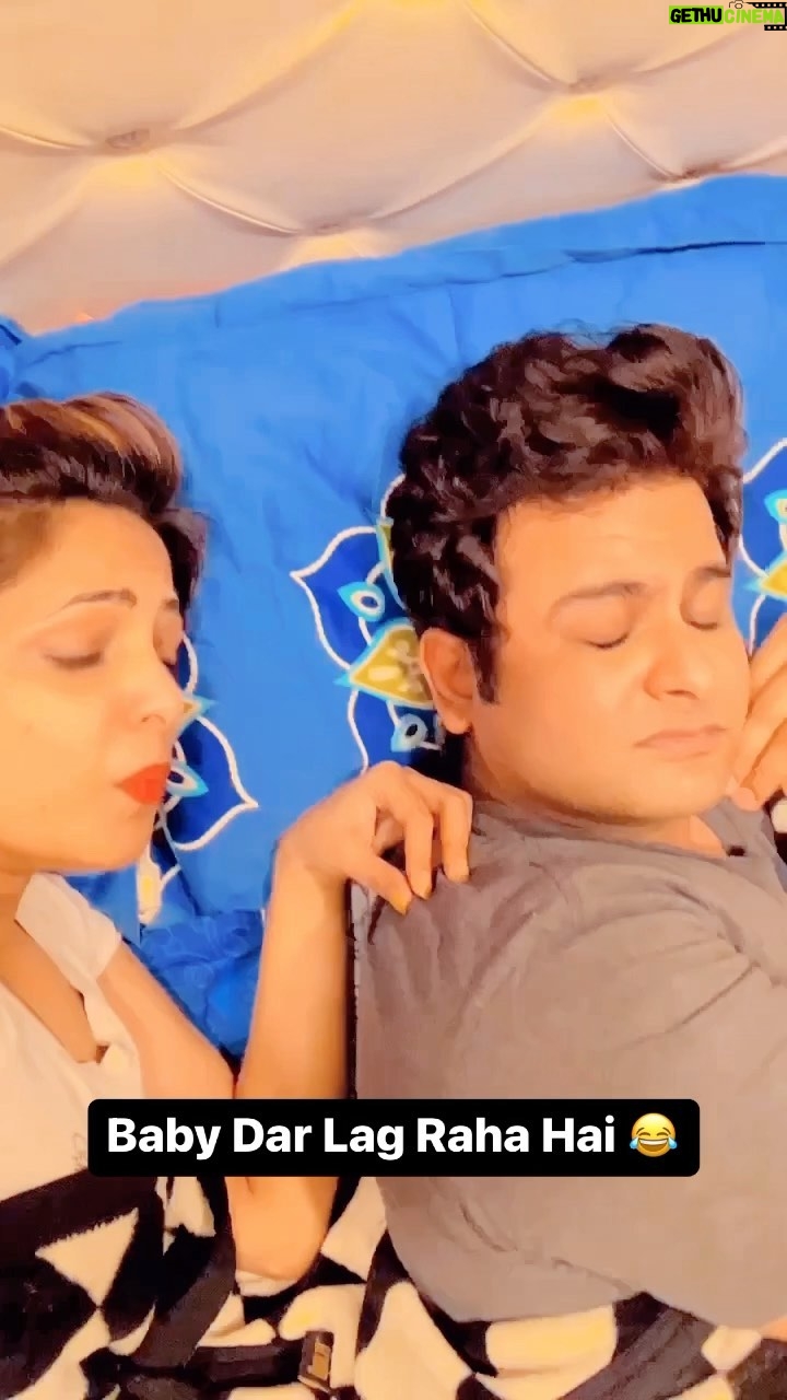 Sugandha Mishra Instagram - #babydarlagrahahai #lol #omg #baby #couplegoals #couple #trendingreels #trending #reelsinstagram #sugandhamishra #drsanketbhosale Mumbai, Maharashtra
