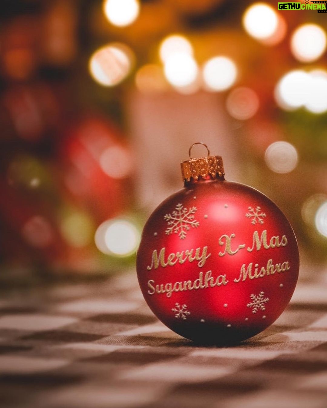Sugandha Mishra Instagram - Merry X-Mas 🎄🎉🥳🎅💃🎁 . . . #swipeleft #powercouple #xmas #merrychristmas #vibes #celebration #festival #sugandhamishra #gift #munnabhaicircuit