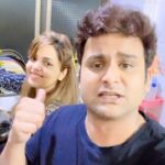 Sugandha Mishra Instagram – Mere sath Dhoka hua hai! 🤣🤣🤣
.
.
 #couplegoals #powercouple #jokes #reels #funnyvideos #lol #sanketbhosale #sugandhamishra #drsanketbhosale