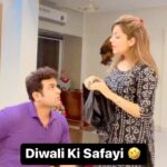 Sugandha Mishra Instagram – #diwalikisafayi #diwali #cleaning #clean #home #lol #sugandhamishra #sanketbhosale