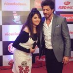 Sugandha Mishra Instagram – Happy Birthday King Khan @iamsrk sir , gem of a person , A True Gentleman ❤️❤️❤️❤️❤️❤️❤️❤️
.
.
#swipeleft #happybirthday #srk #shahrukhkhan #happybirthdaysrk #happybirthdayshahrukhkhan #pathan #sugandhamishra #throwback #danceplus #bollywood #tkss #lol #love #fan