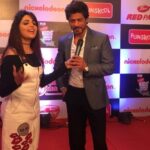 Sugandha Mishra Instagram – Happy Birthday King Khan @iamsrk sir , gem of a person , A True Gentleman ❤️❤️❤️❤️❤️❤️❤️❤️
.
.
#swipeleft #happybirthday #srk #shahrukhkhan #happybirthdaysrk #happybirthdayshahrukhkhan #pathan #sugandhamishra #throwback #danceplus #bollywood #tkss #lol #love #fan