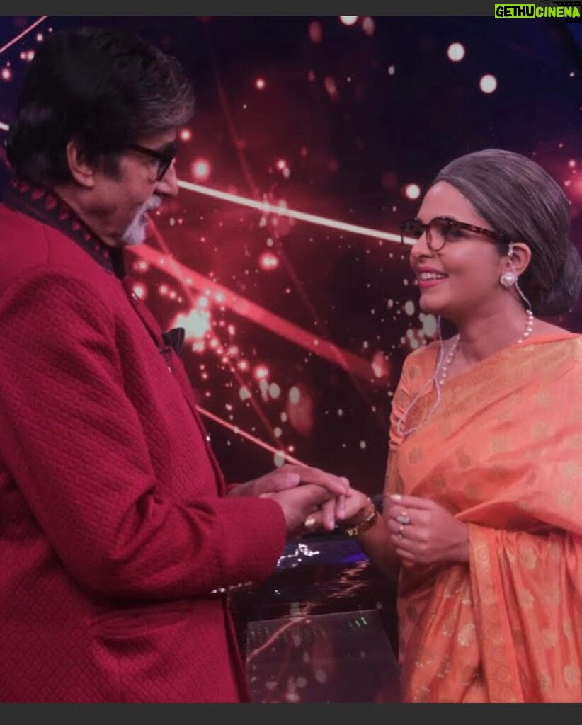 Sugandha Mishra Instagram - Happy Birthday to The Person I #Respect and #Admire With All My #heart #legendary Sir @amitabhbachchan 🙏🏻💐 . . #swipeleft #amitabhbachchan #happybirthday #love #kind #blessed #happybirthdayamitabhbachchan