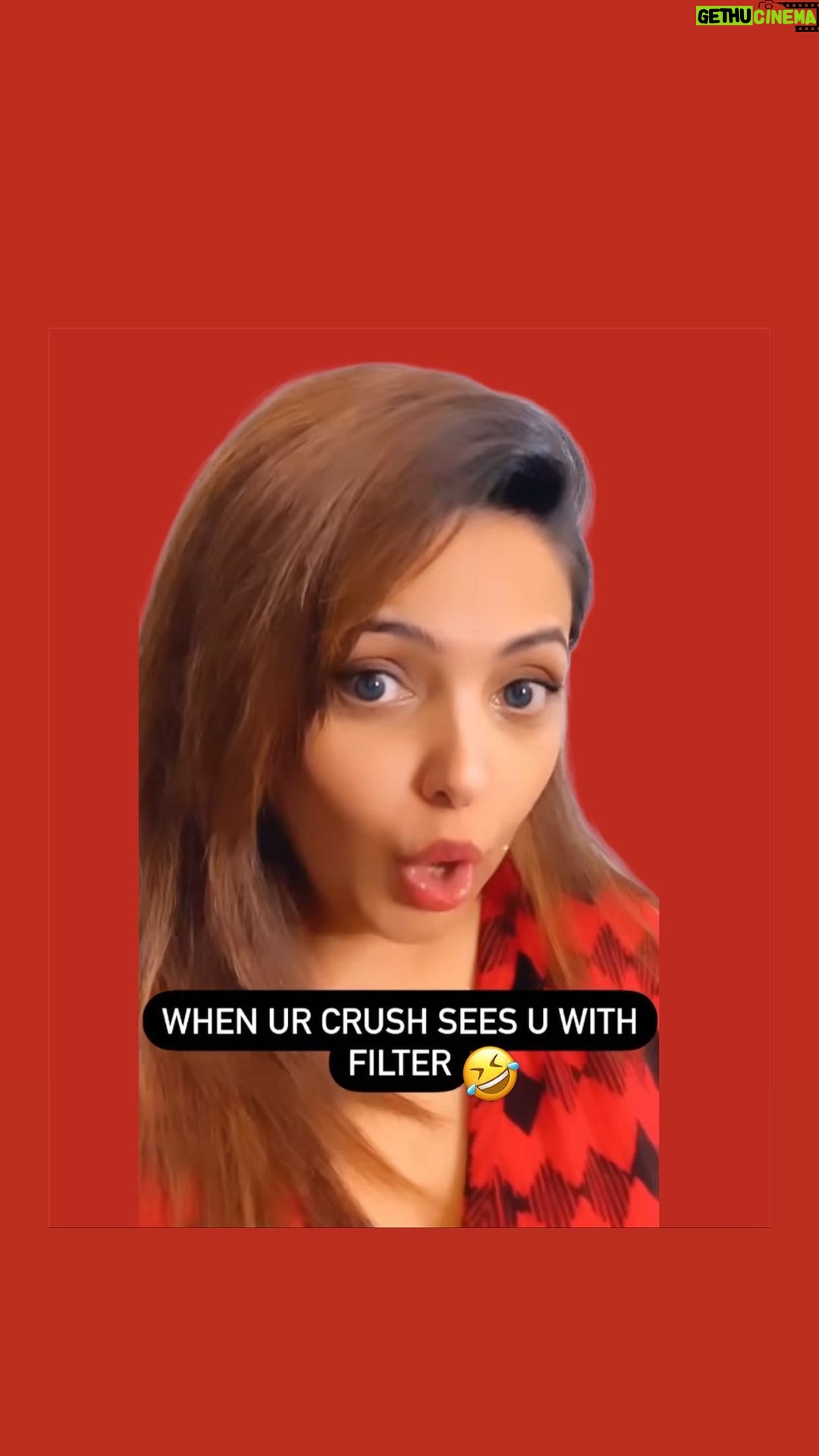 Sugandha Mishra Instagram - #remix #remixonreels #lyrics #oopswithking #oops #champagnetalk #lol #omg #trending #funny #comedy