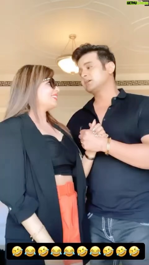 Sugandha Mishra Instagram - #dil #love #property #lol #omg #reels #funnyreels