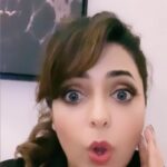 Sugandha Mishra Instagram - Babu Dar Jayega ..🥴😂#watchtillend😂 #song #newsong #viral #trending #comedy #filter #omg #funny #funnyreels #lol Mumbai, Maharashtra