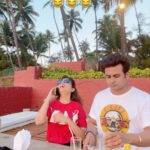 Sugandha Mishra Instagram – Aadat Se Majboor 😂😂😂
.
.
.
#lol #sanketbhosale #drsanketbhosale #sugandhamishra #comedy #funnyvideos #husbandandwife #suket #married