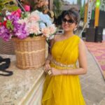 Sugandha Mishra Instagram - 💛💛💛