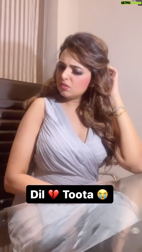 Sugandha Mishra Instagram - #dil #breakup #heartbreak #lol #omg #funnyreels #trendingreels