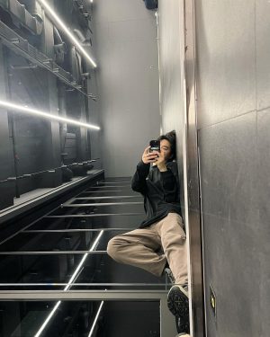 Suho Instagram - 내일보자😁