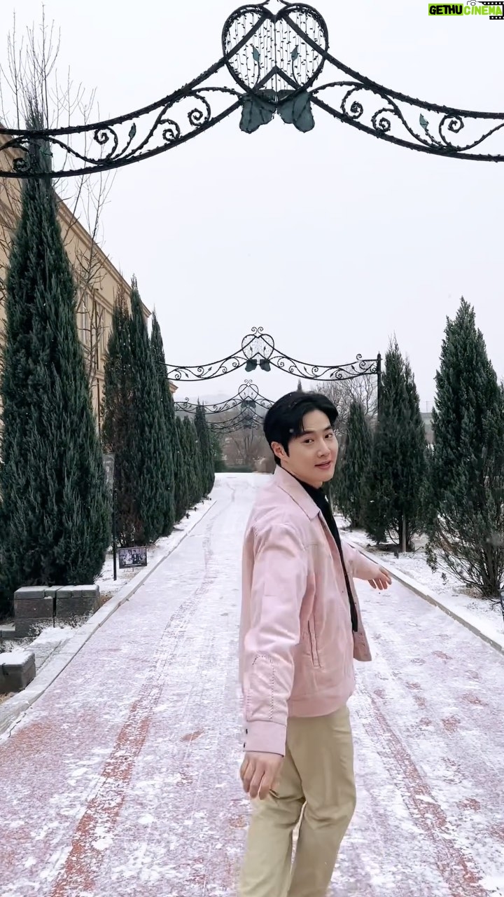 Suho - 1.1 Million Likes - 이제 눈은 안오는건가.. 역시 나무를 심어야..🌲
