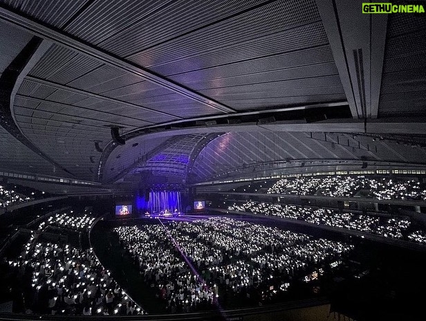 Suho - 0.9 Million Likes - 수호가 수호했다
また会いましょう。約束🤙
WE ARE ONE☝️