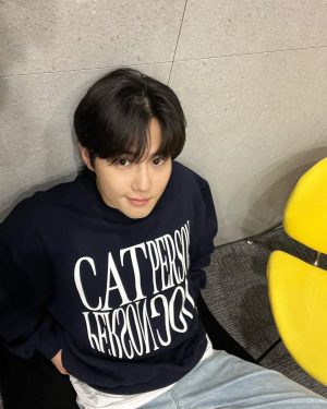 Suho Instagram - 🐈‍⬛🐕‍🦺🚇